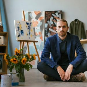 Seven-Figure Gallery Scaling System